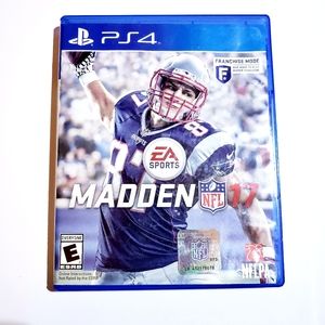 Madden 17 EA Sports NFL Game. PS4